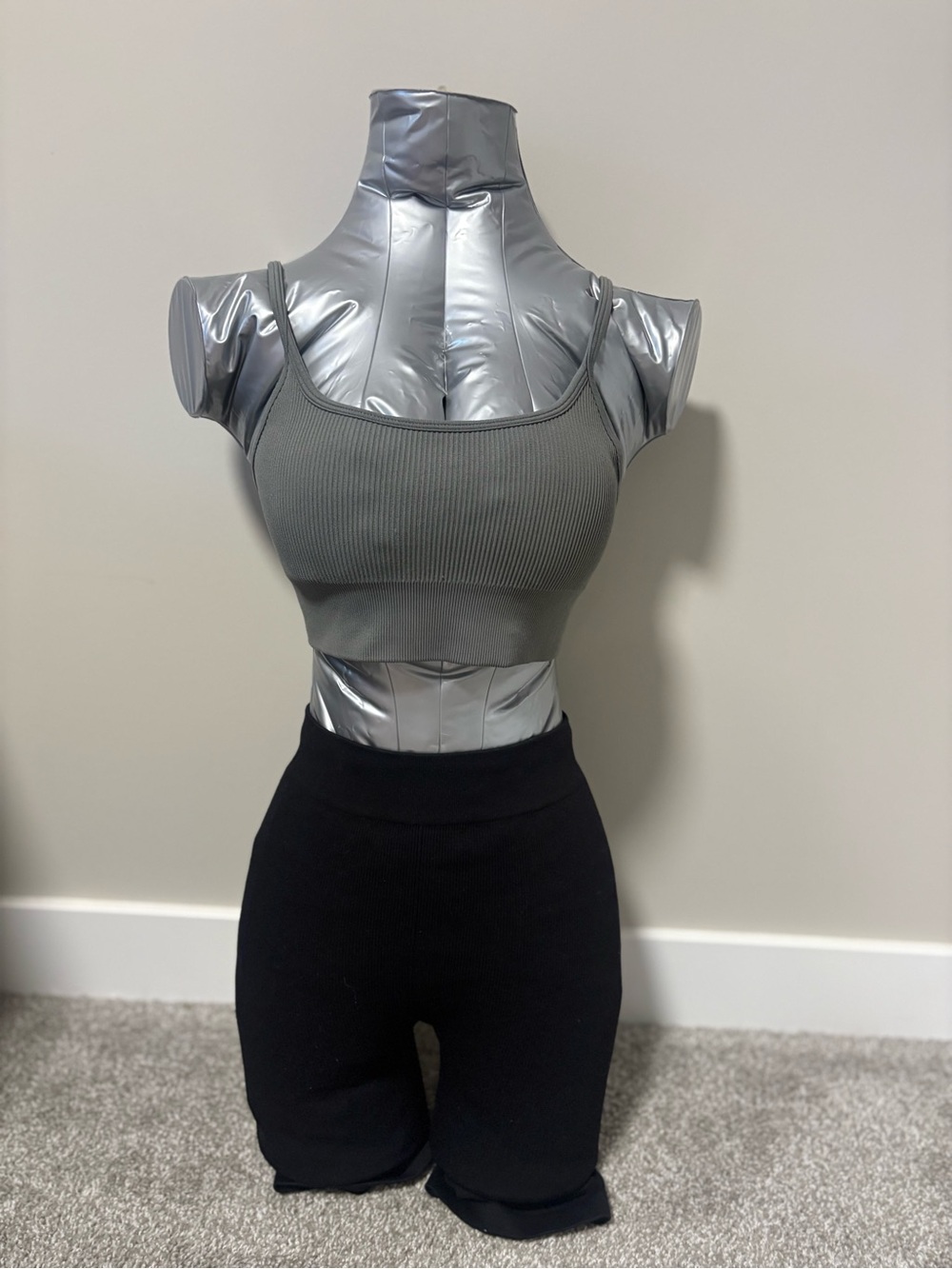 Ribbed Scoop Neck Active Wear Crop Tank Top in Gray - Picture 2 of 3